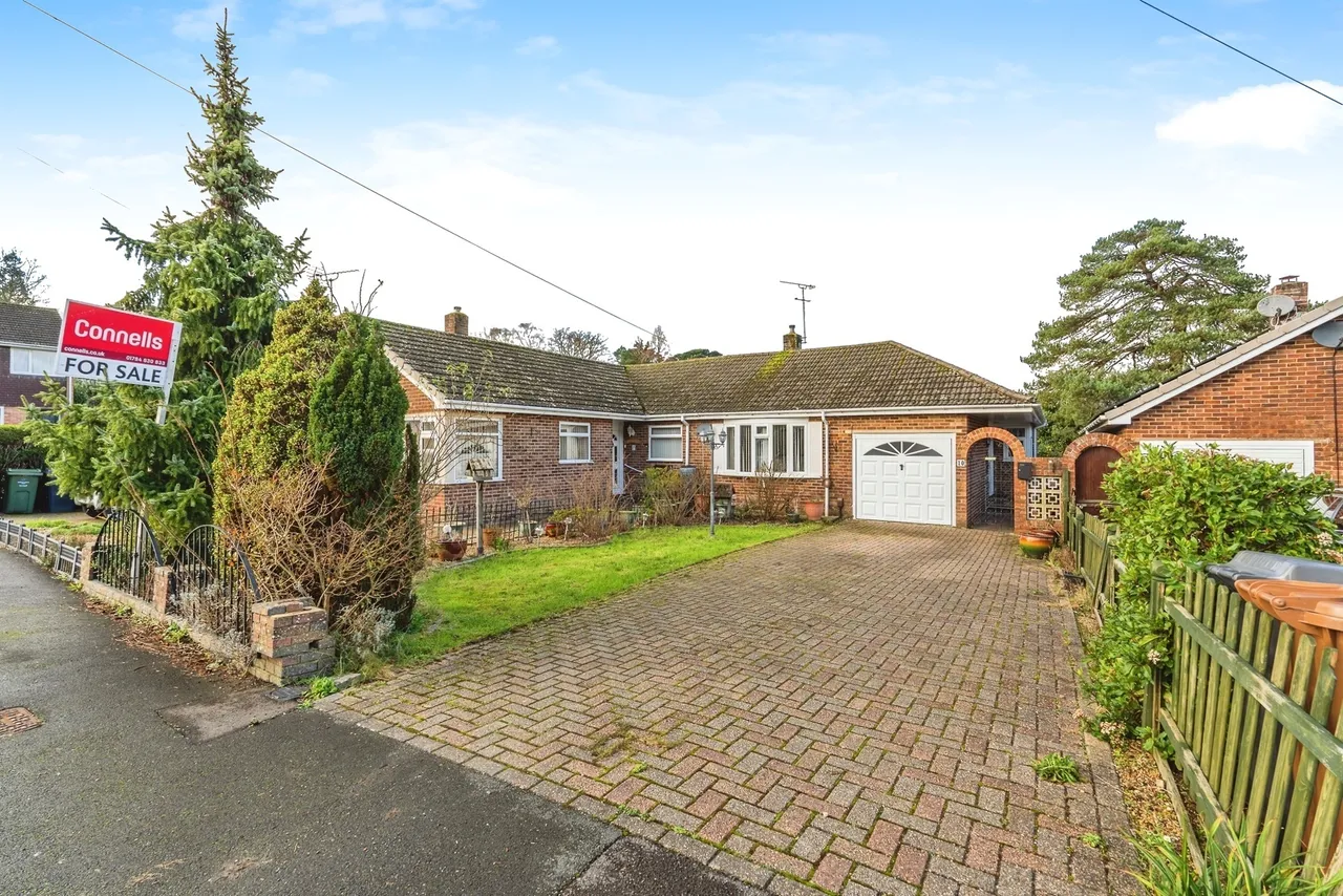 2 bed house for sale, Ash Close, North Baddesley, SO52