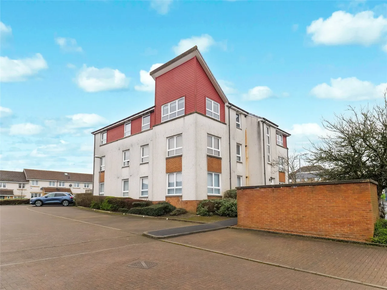 Antonine Gate, Duntocher, Clydebank, West Dunbartonshire, G81, photo 21