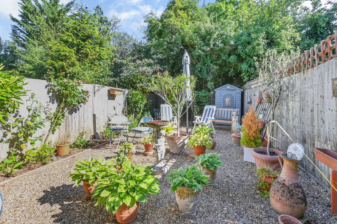 Ross Haven Place, Northwood, HA6, photo 13
