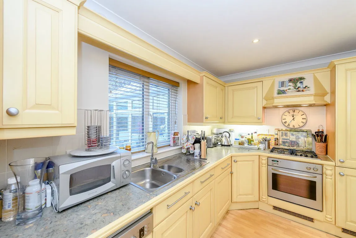 Ross Haven Place, Northwood, HA6, photo 7