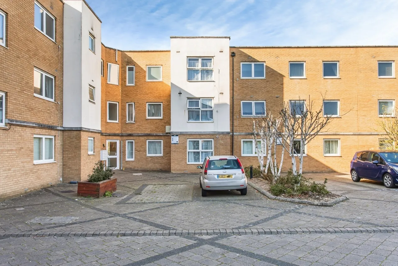Vantage Court, 14 Kenway, Southend-On-Sea, Essex, SS2, photo 22