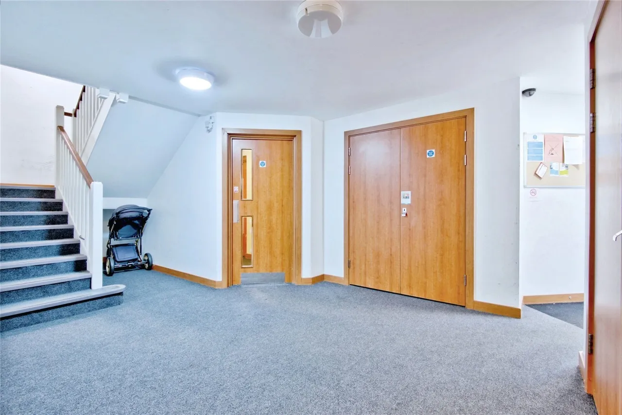 Vantage Court, 14 Kenway, Southend-On-Sea, Essex, SS2, photo 21