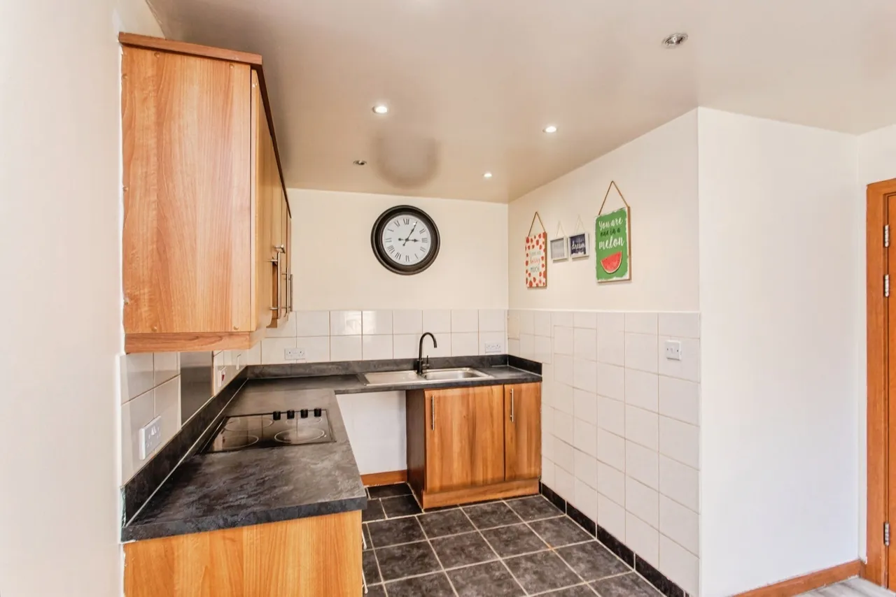 Vantage Court, 14 Kenway, Southend-On-Sea, Essex, SS2, photo 19