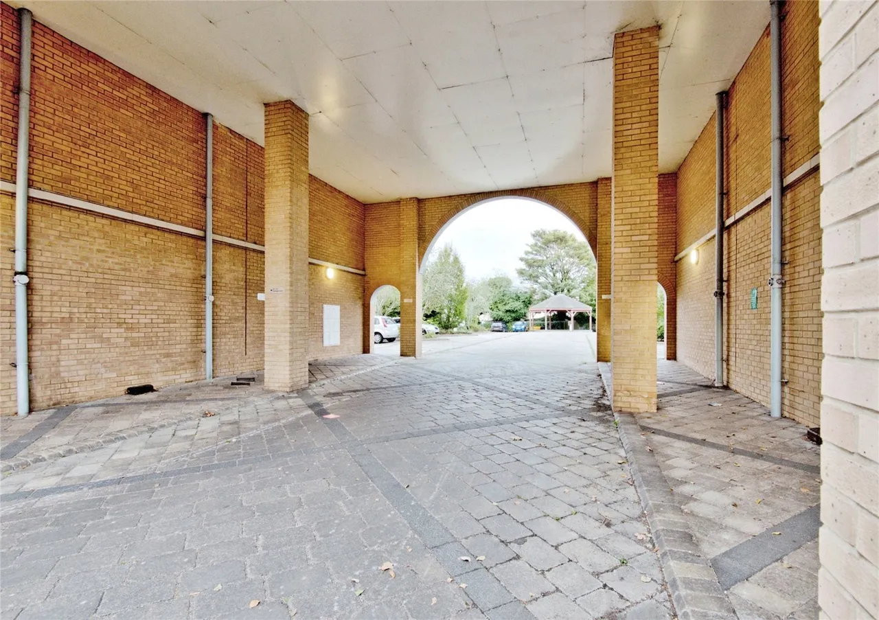 Vantage Court, 14 Kenway, Southend-On-Sea, Essex, SS2, photo 24