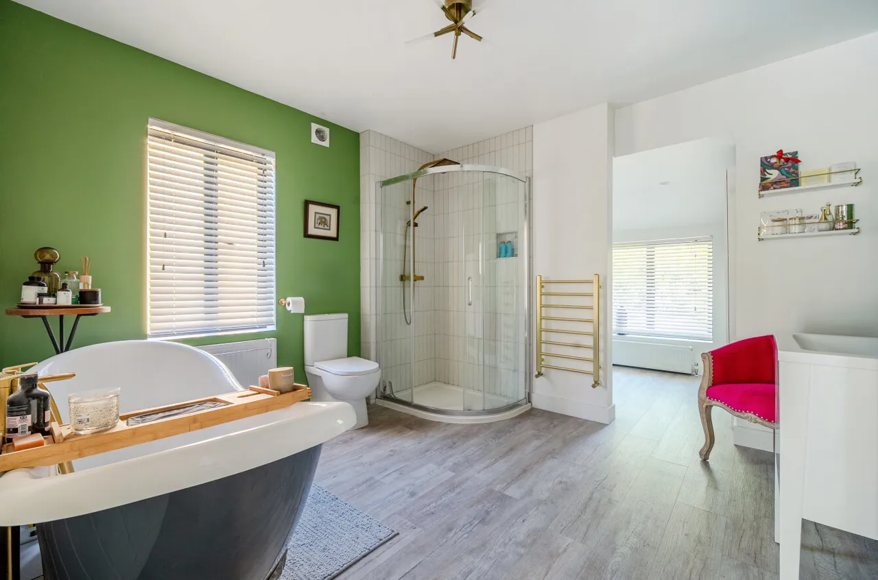 Bourne Dene, Wrecclesham, Farnham, Surrey, GU10 4RF, photo 16