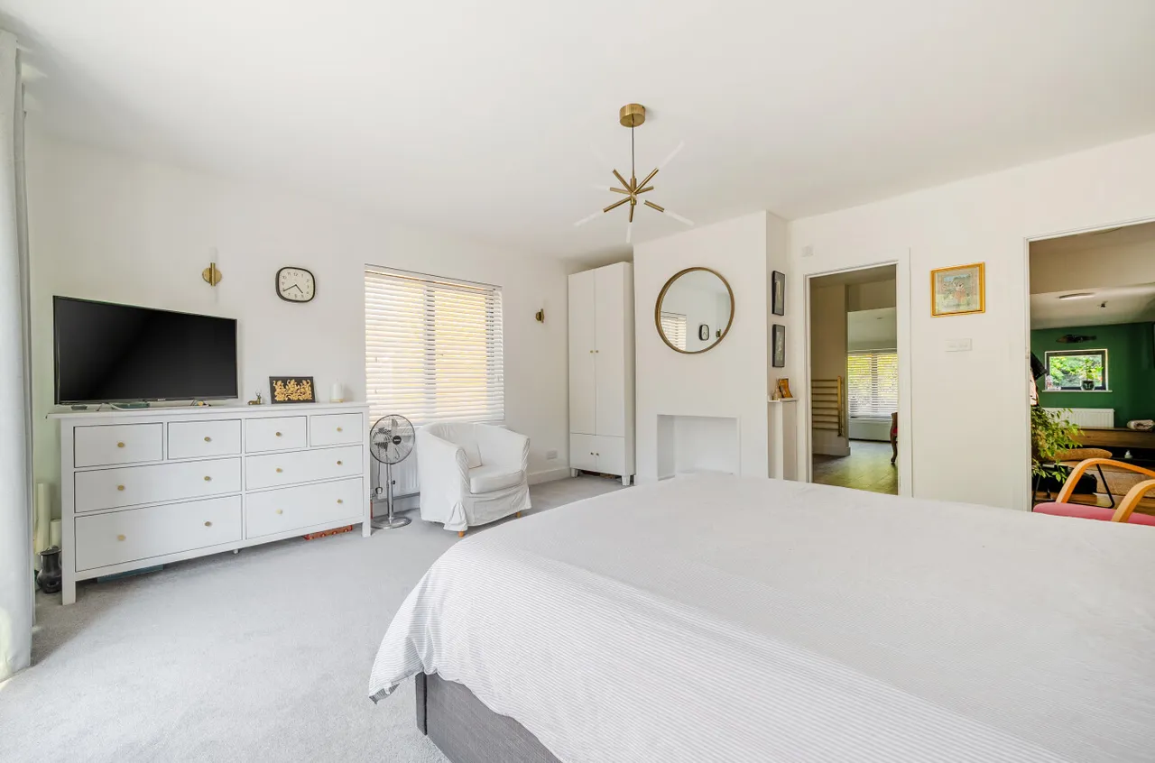 Bourne Dene, Wrecclesham, Farnham, Surrey, GU10 4RF, photo 18