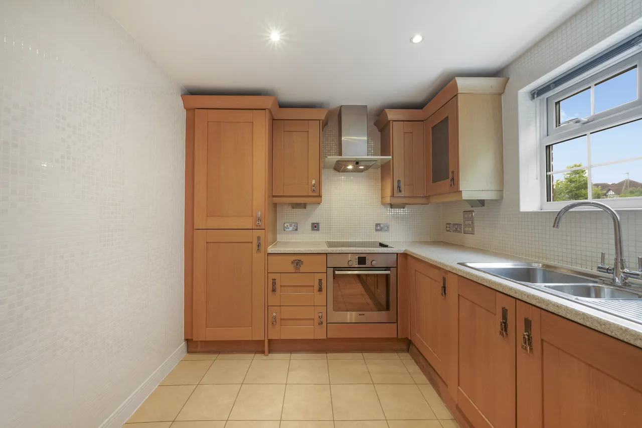 Gibbs Green, Edgware, HA8, photo 4