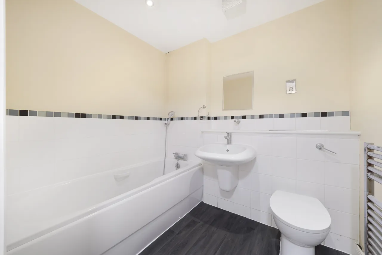 Gibbs Green, Edgware, HA8, photo 7