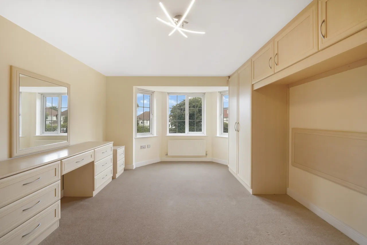 Gibbs Green, Edgware, HA8, photo 11