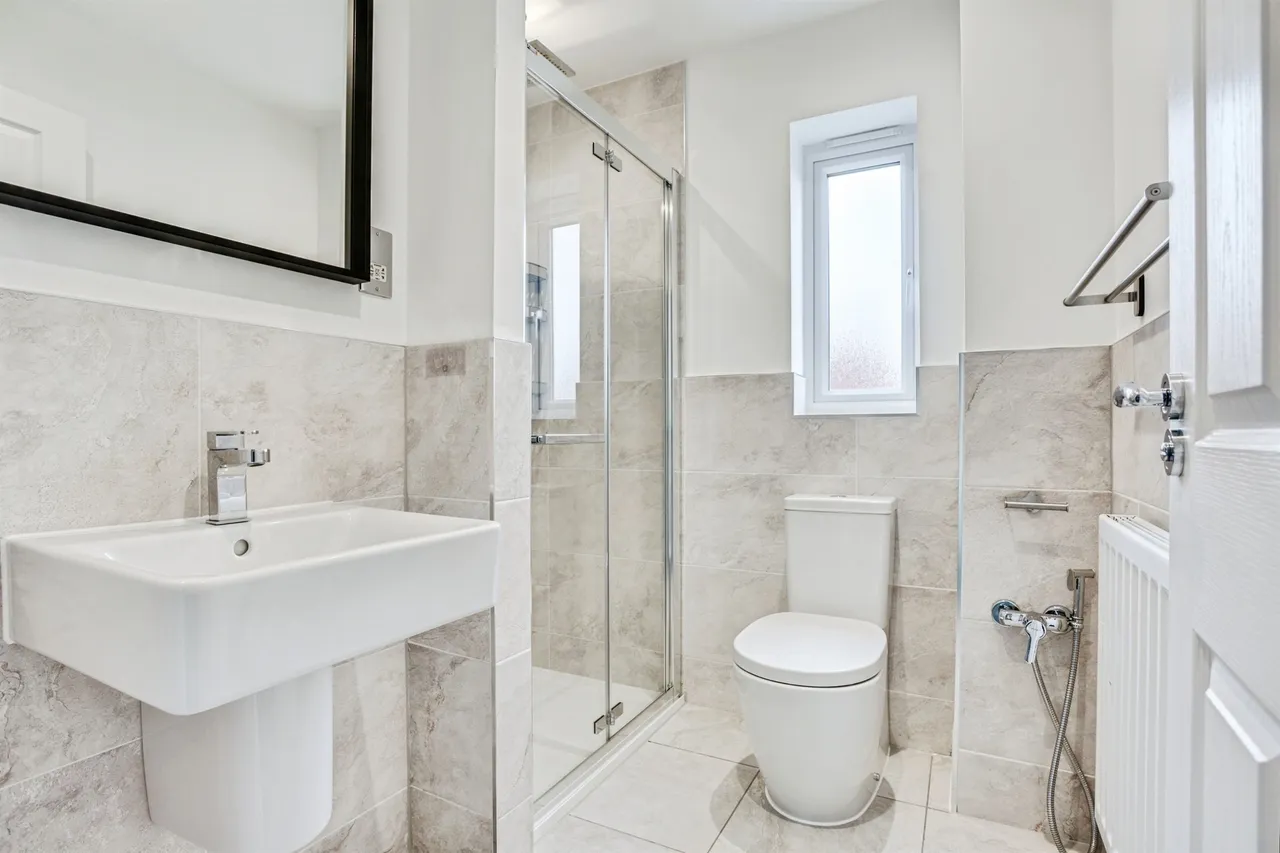 Burkwood Drive, Wakefield, WF1, photo 16