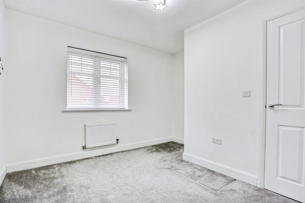 Burkwood Drive, Wakefield, WF1, photo 8
