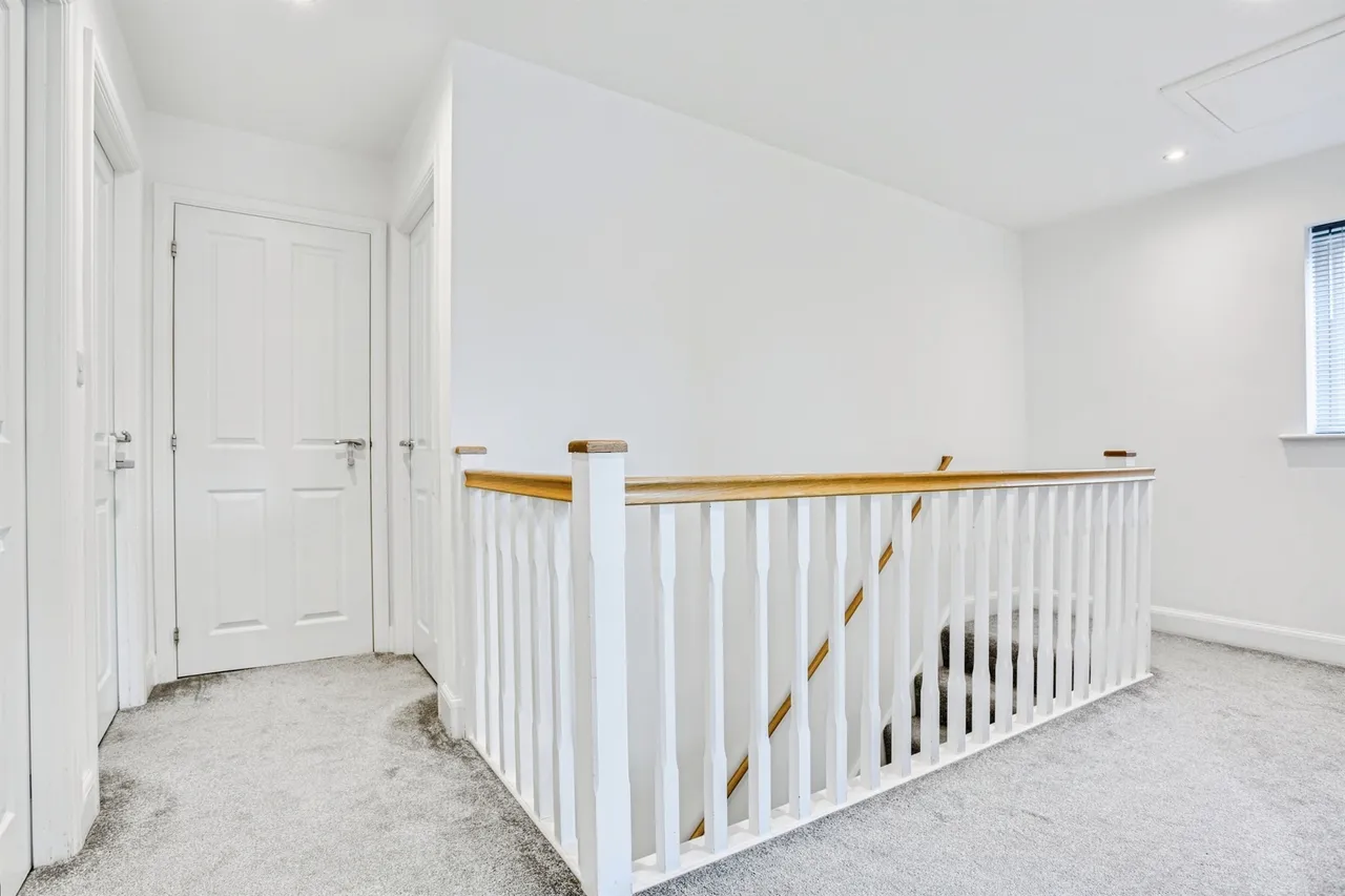 Burkwood Drive, Wakefield, WF1, photo 6