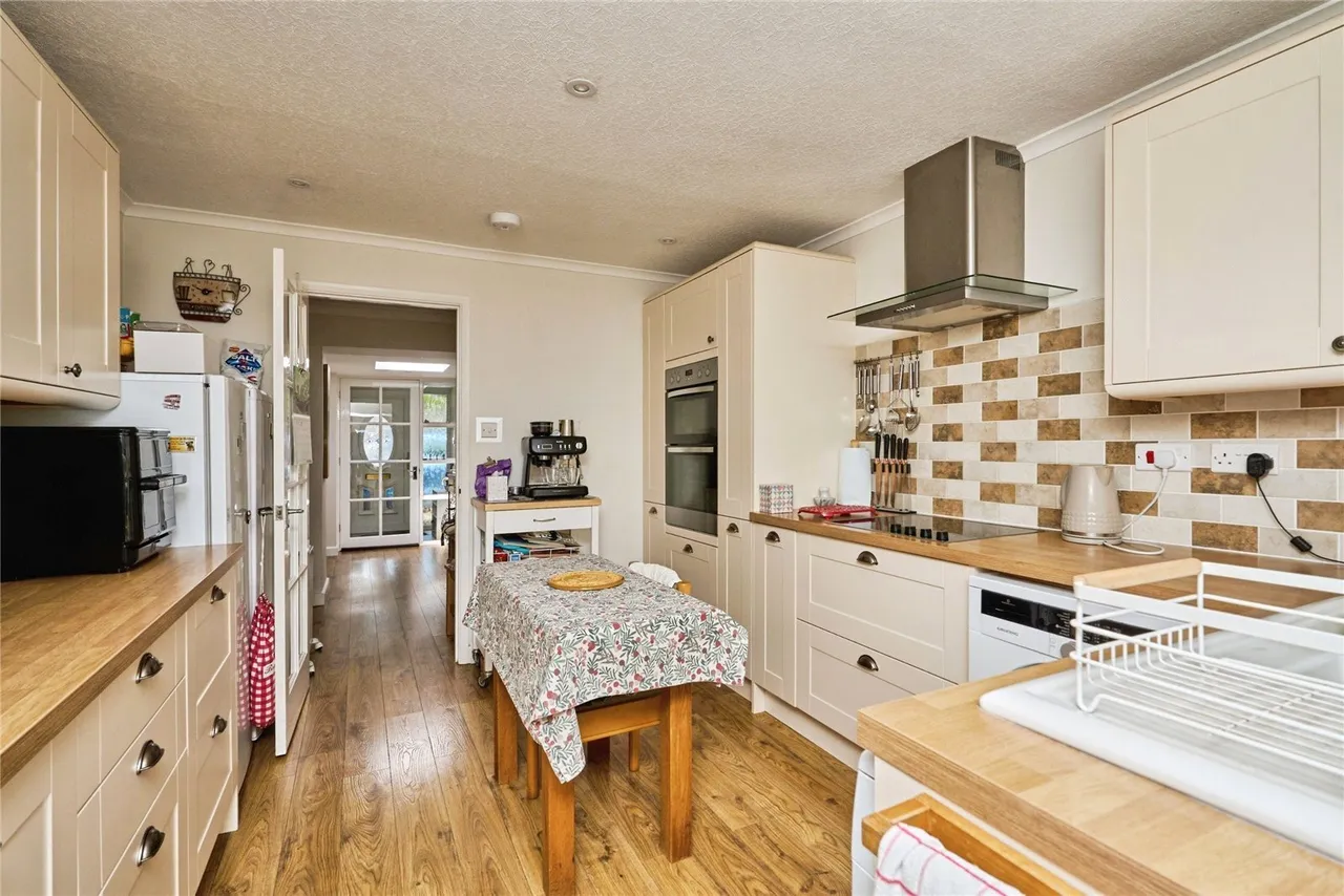 Forest Road, Winford, PO36, photo 9