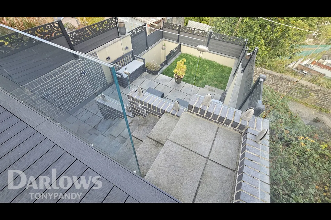 North Road, Ferndale, CF43, photo 25
