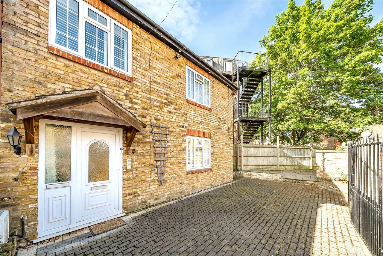 Thayers Farm Road, Beckenham, BR3, photo 2