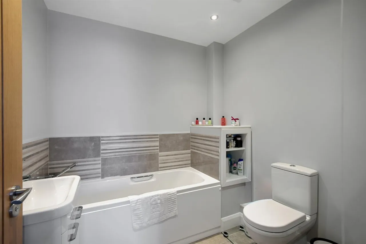 Dundrum Road, Dromara, BT25, photo 18