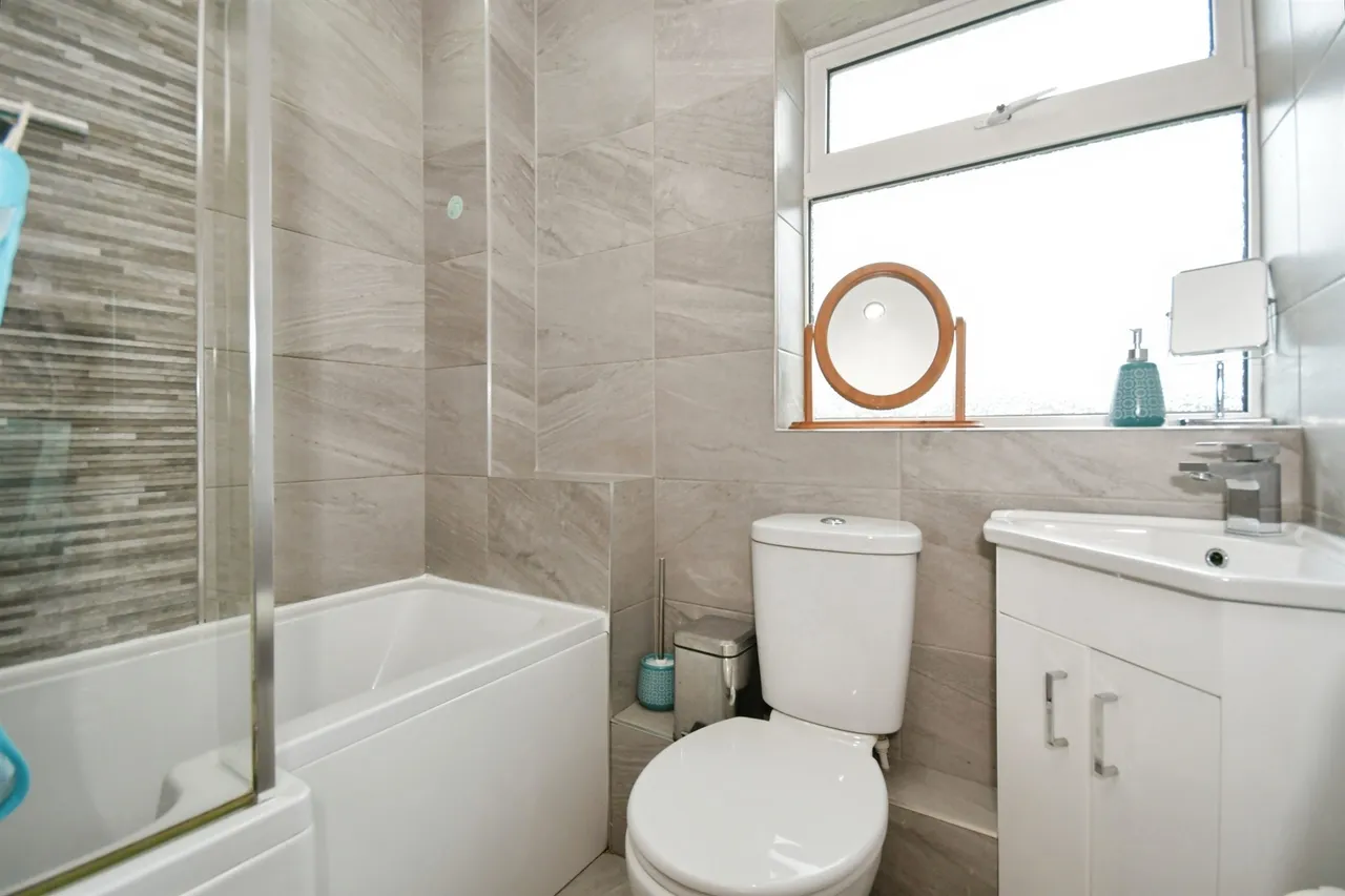 Hurst Rise, Matlock, DE4, photo 9