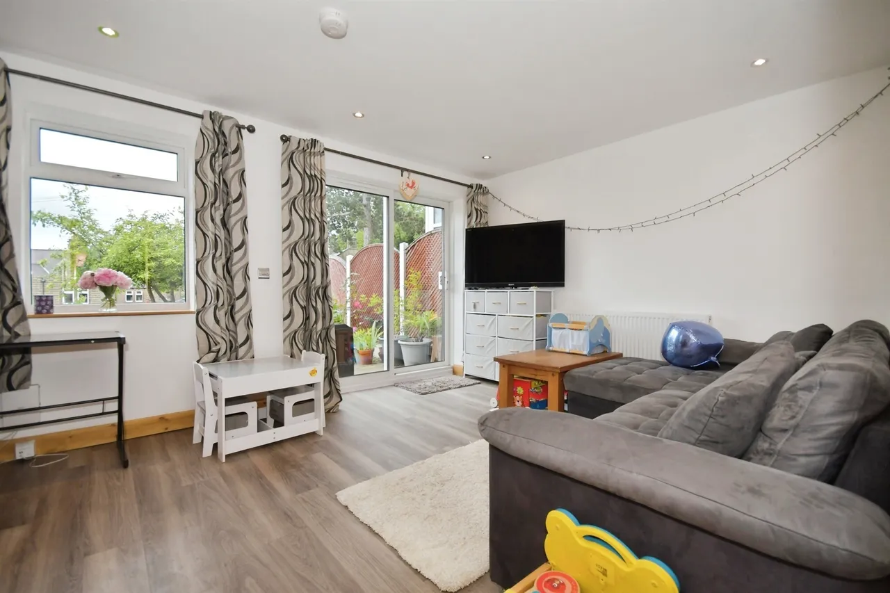 Hurst Rise, Matlock, DE4, photo 3