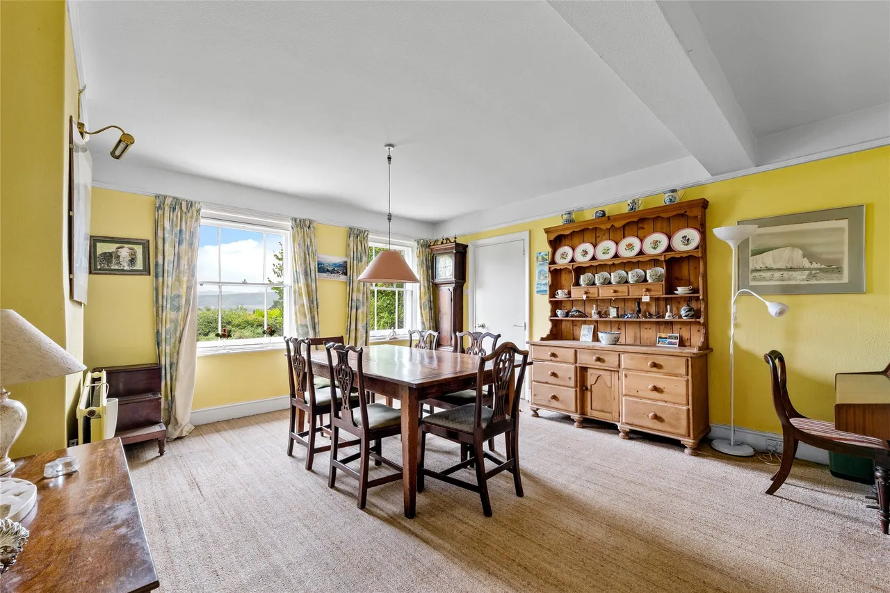 Wolfs Row, Oxted, RH8, photo 3