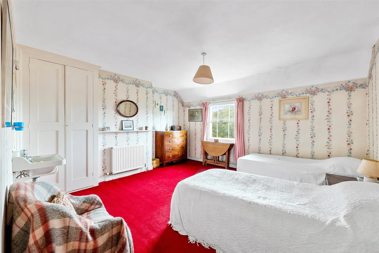 Wolfs Row, Oxted, RH8, photo 10