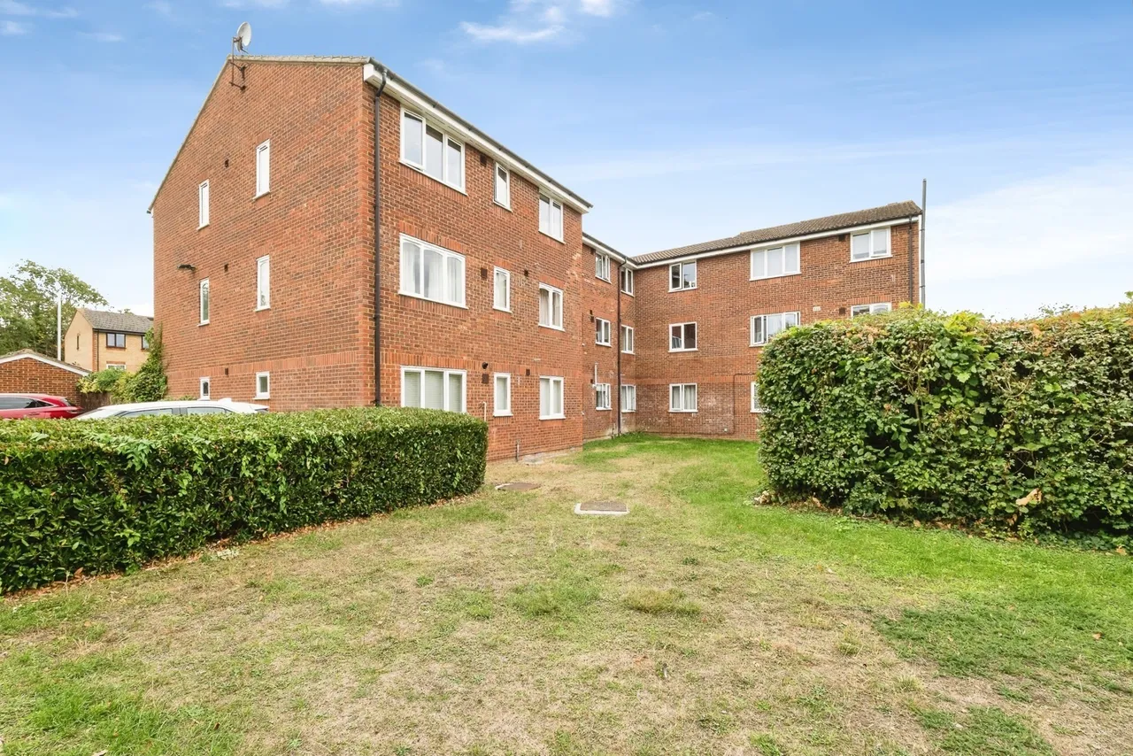 Naunton Way, Hornchurch, RM12, photo 6