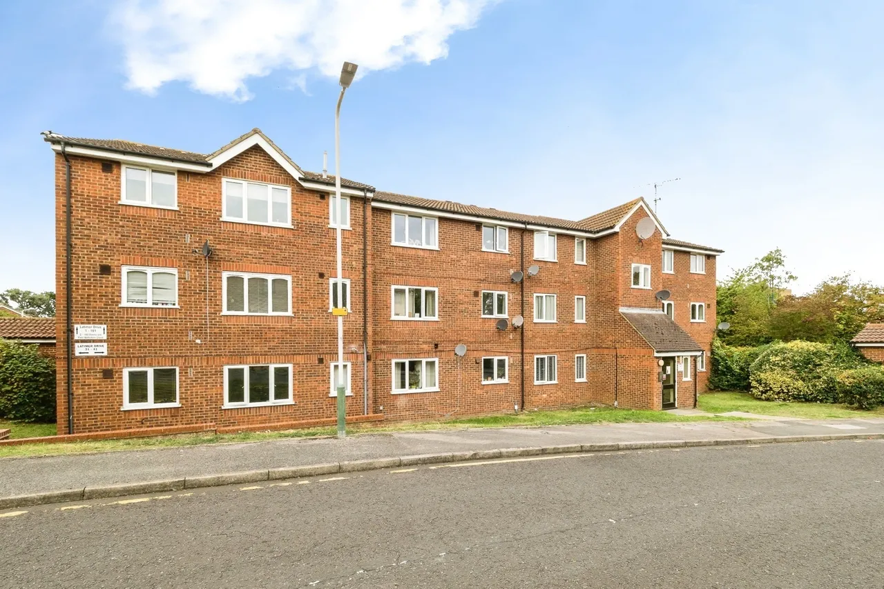 Naunton Way, Hornchurch, RM12, photo 20