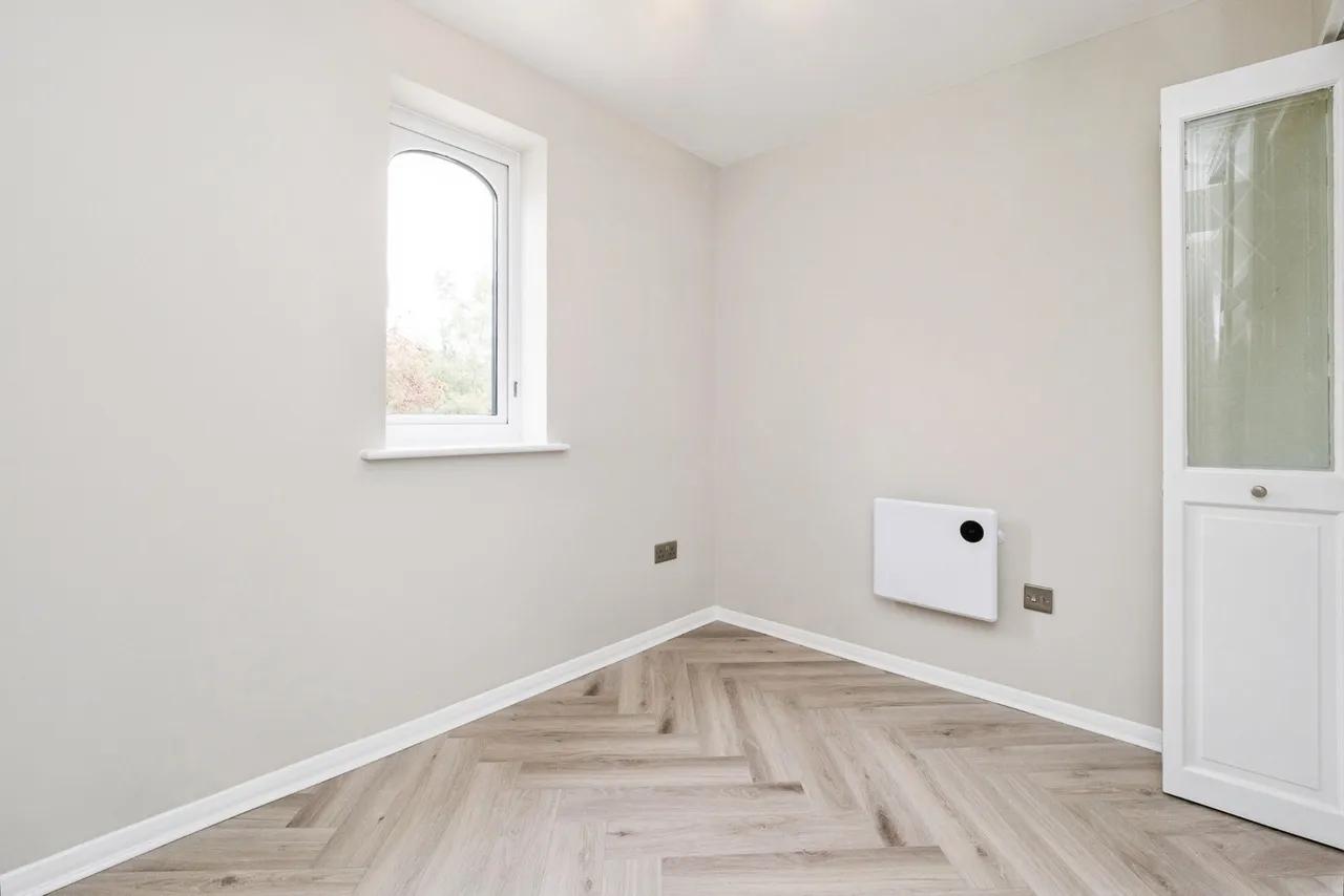 Naunton Way, Hornchurch, RM12, photo 15