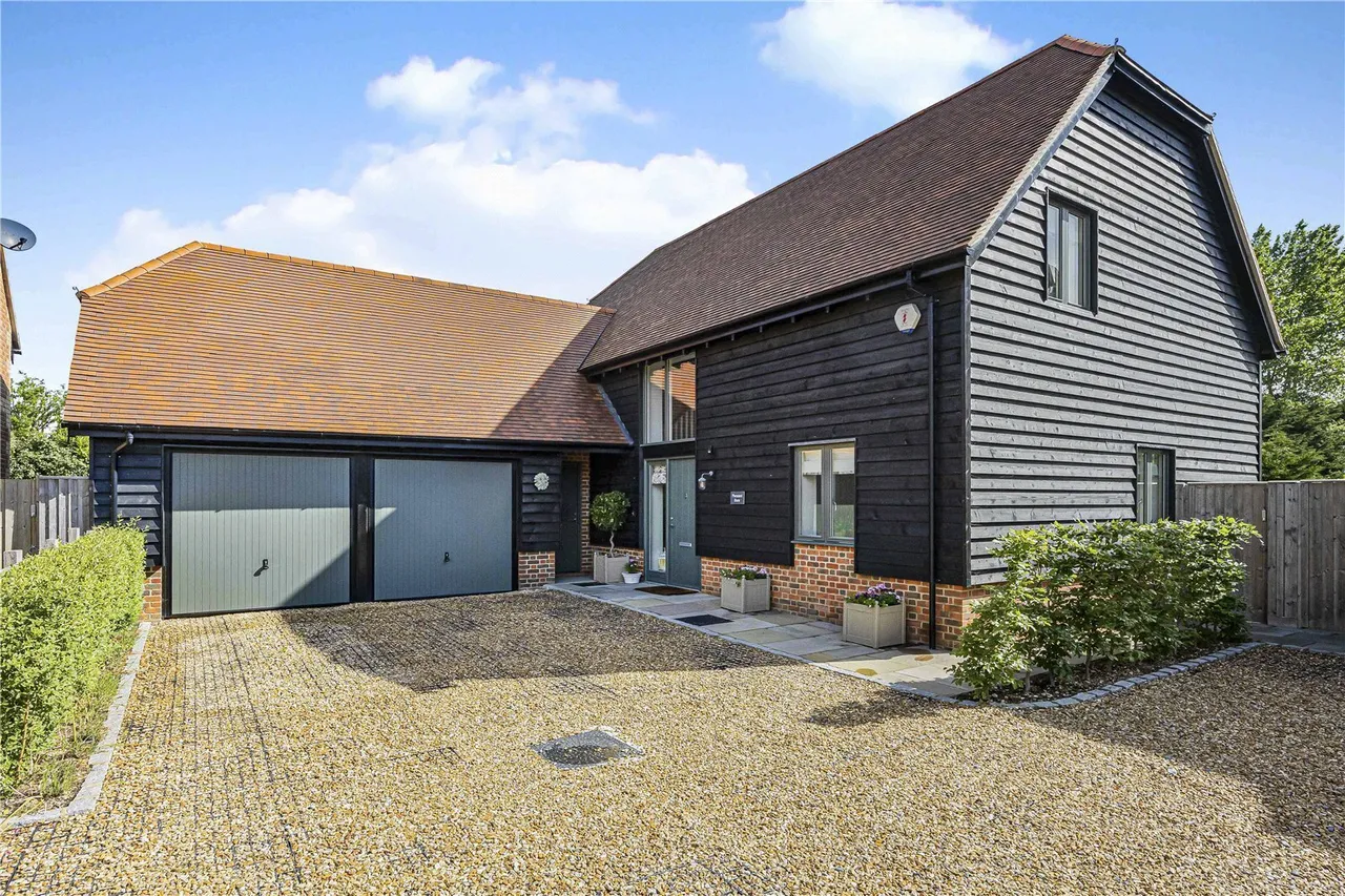 4 bed property for sale, The Rickyard, Marsh Baldon, OX44