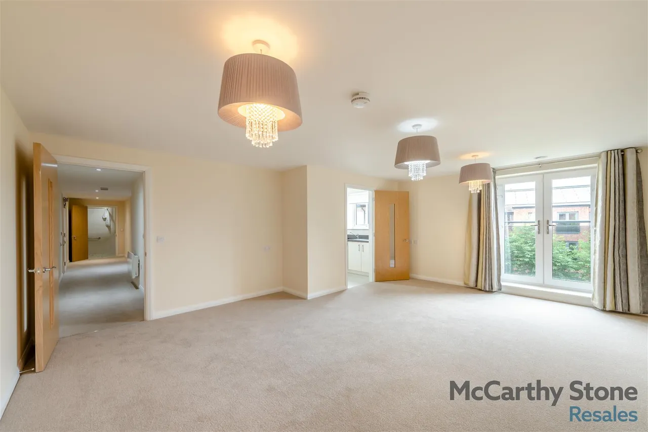 Burlington Gardens, Leyland, PR25, photo 2