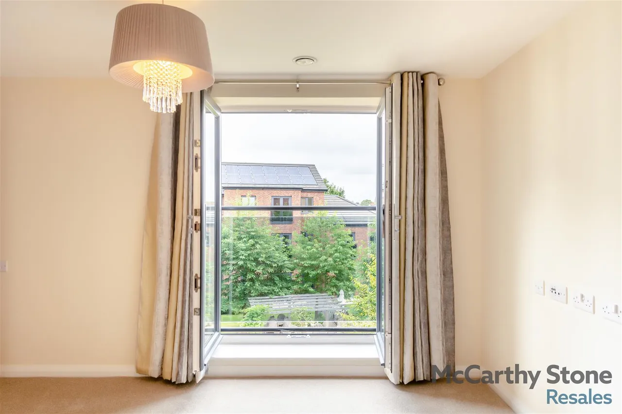 Burlington Gardens, Leyland, PR25, photo 3