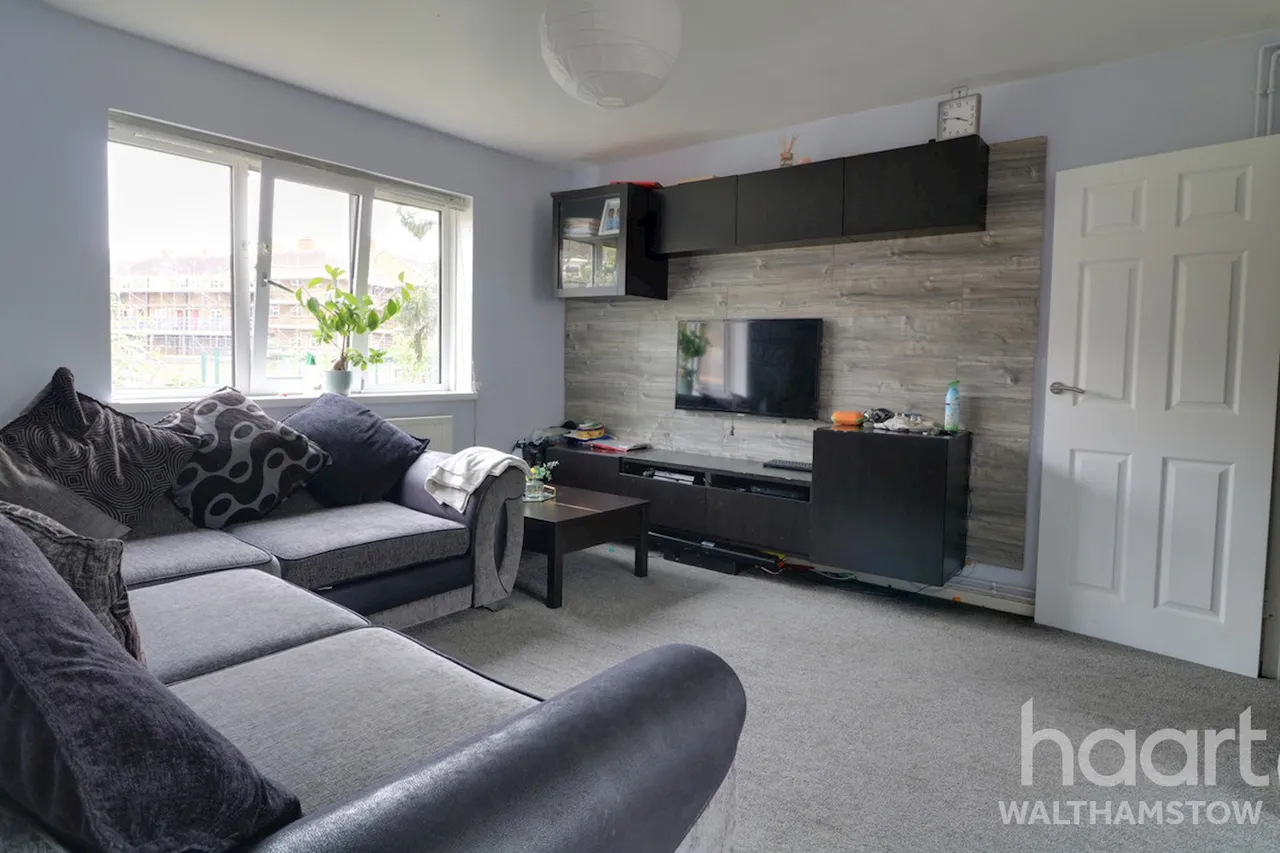 1 bed flat for sale, The Drive, London, E17