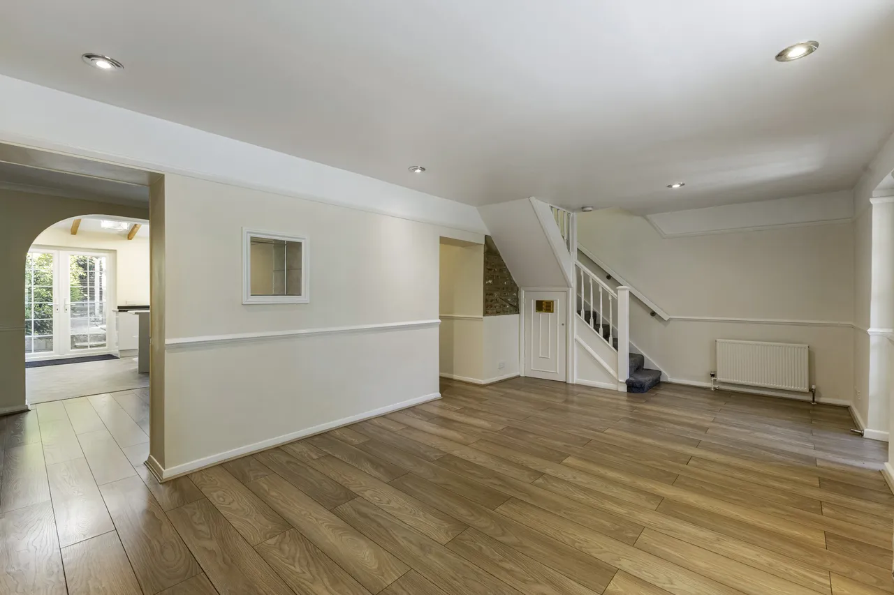 Windmill Street, Bushey, WD23, photo 11