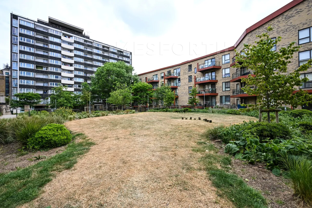 Tollgate Gardens, Westminster, NW6, photo 13