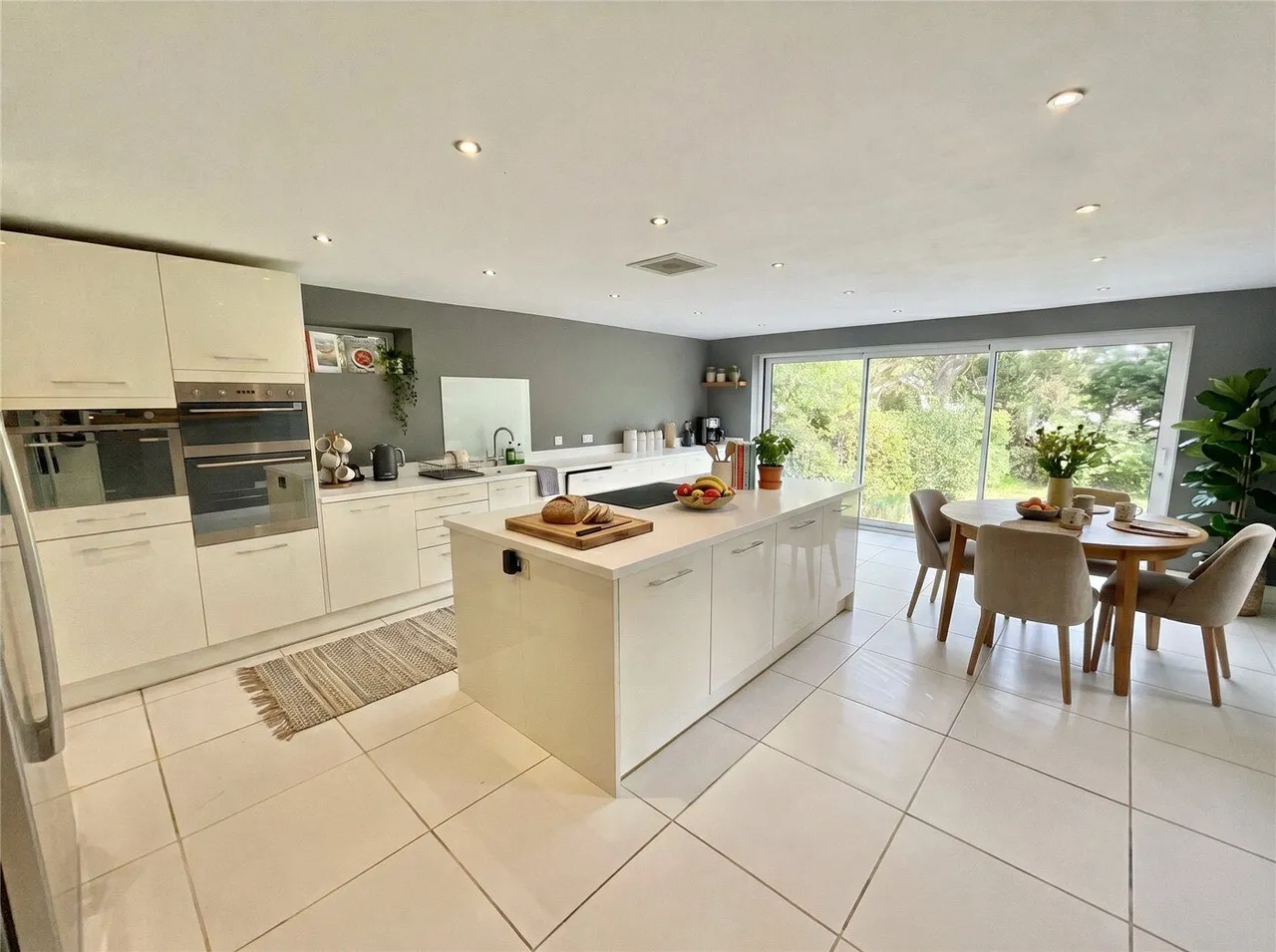 Hinton Wood Avenue, Christchurch, BH23, photo 2