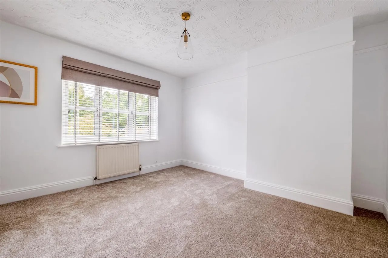 Pershore Road, Evesham, WR11, photo 5