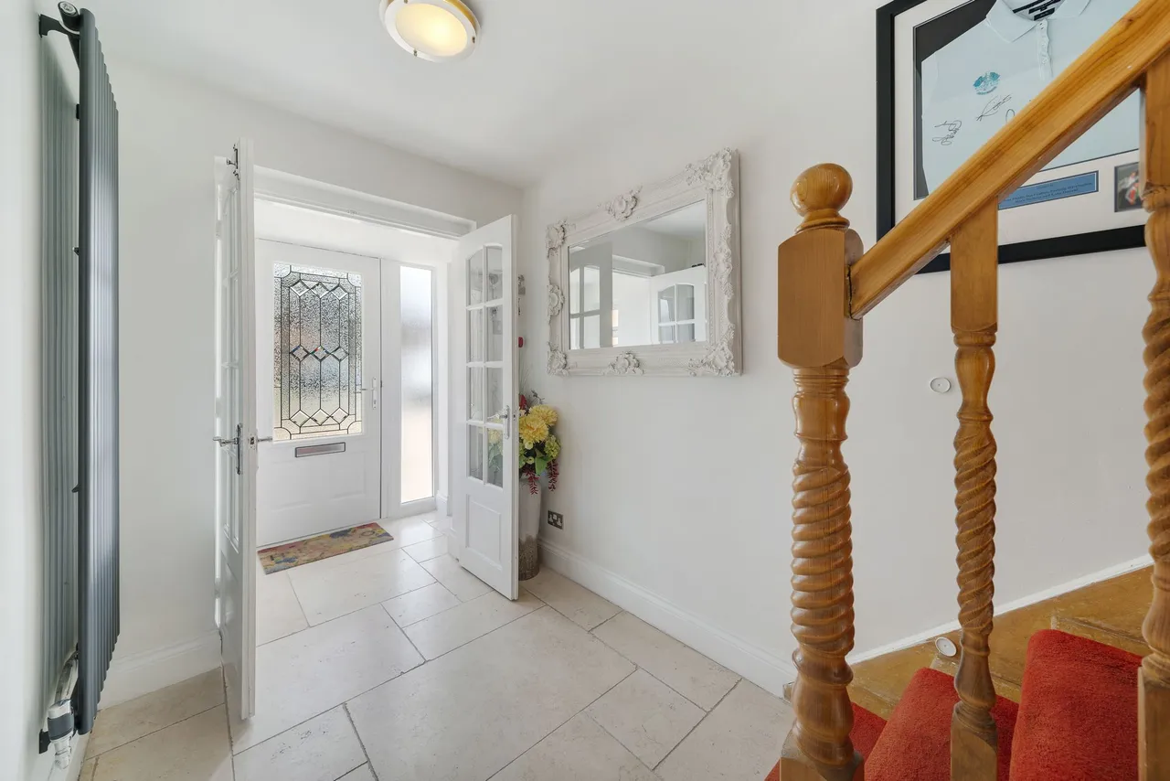Simonside, Widnes, Widnes, WA8 4YN, photo 12