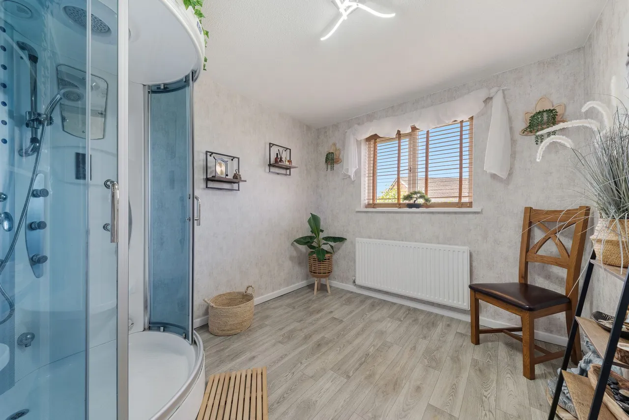 Simonside, Widnes, Widnes, WA8 4YN, photo 18