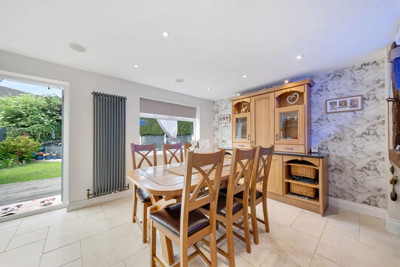 Simonside, Widnes, Widnes, WA8 4YN, photo 5