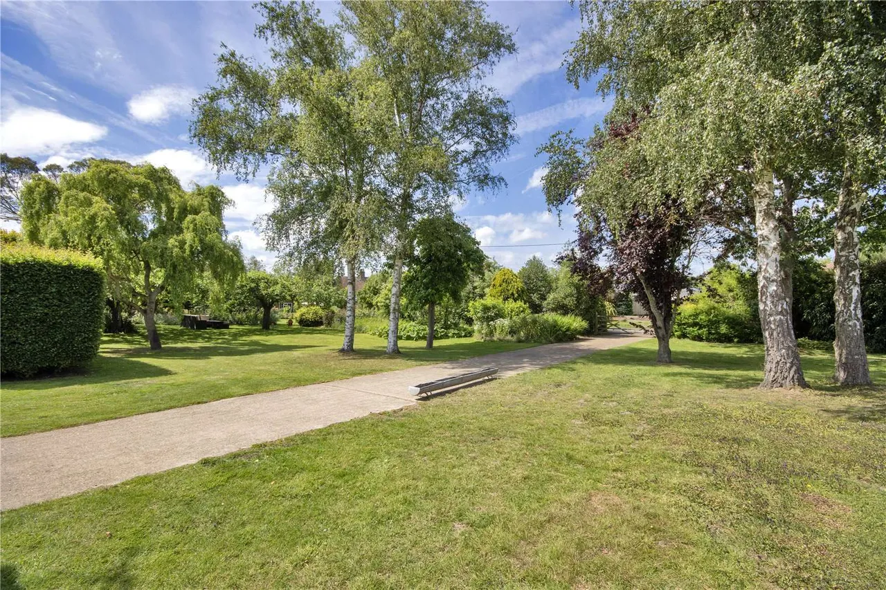 Bush Road, East Peckham, Tonbridge, Kent, TN12 5LN, photo 11