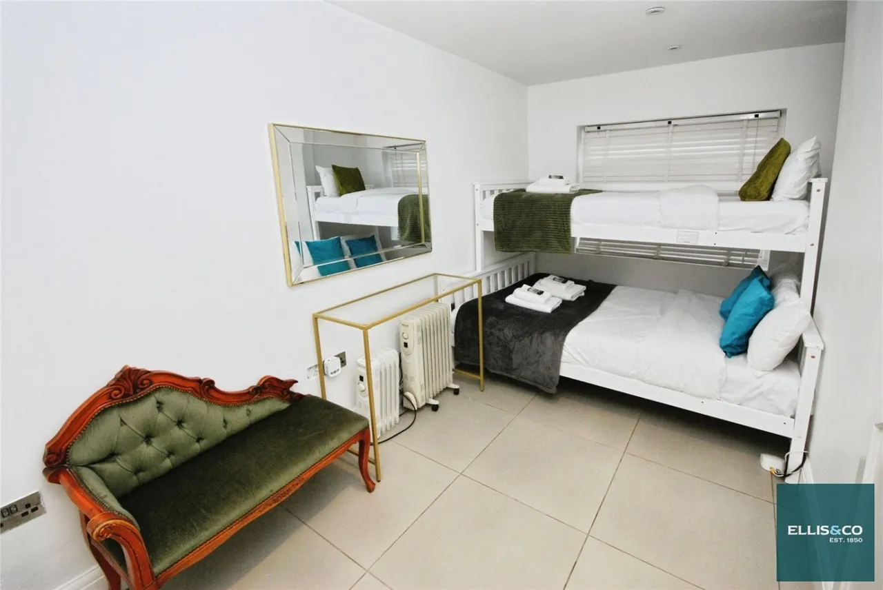 The Vale, Golders Green, NW11, photo 10