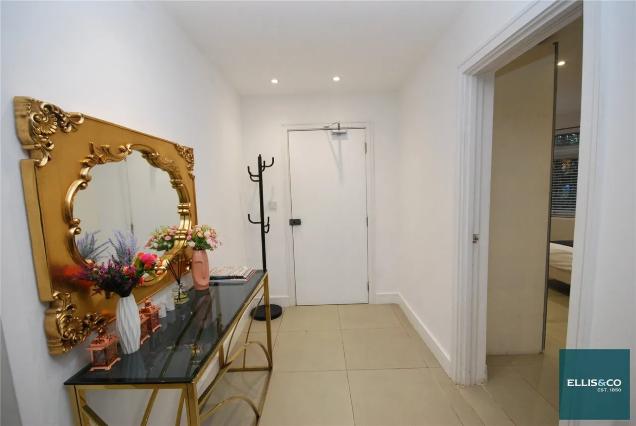 The Vale, Golders Green, NW11, photo 8