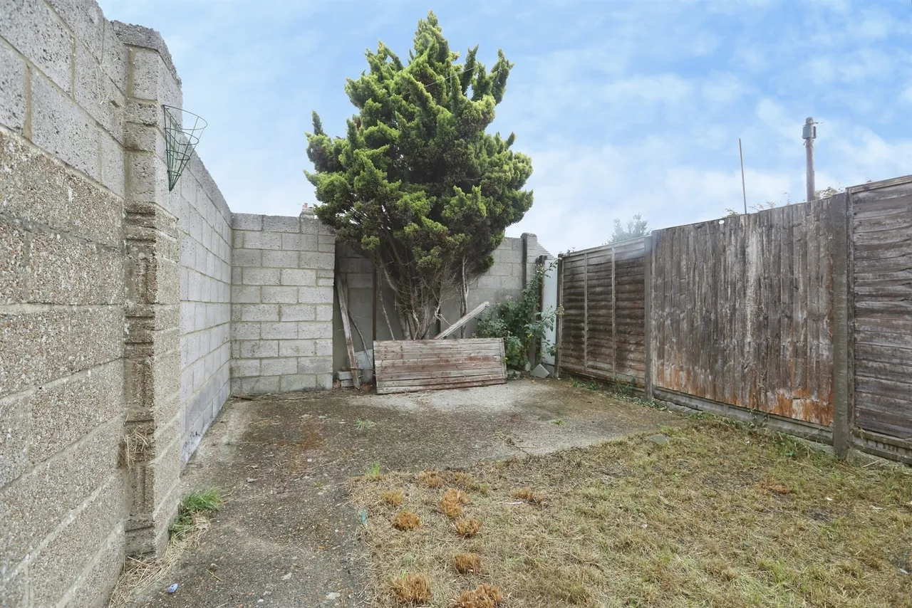 Canterbury Street, Gillingham, ME7, photo 6