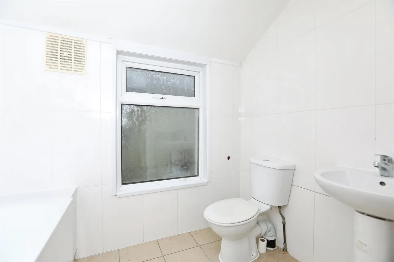 Canterbury Street, Gillingham, ME7, photo 11