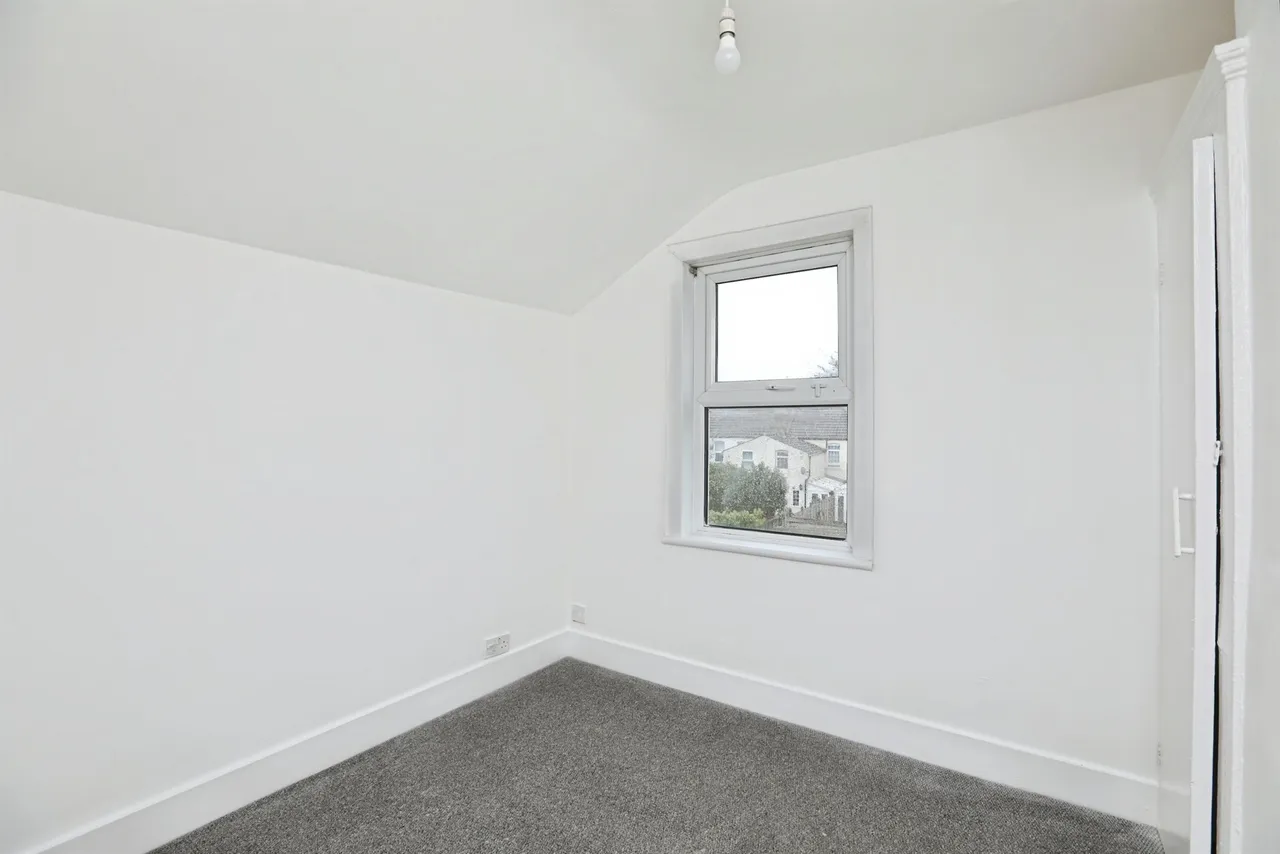 Canterbury Street, Gillingham, ME7, photo 10