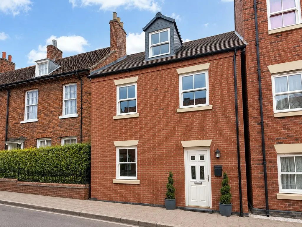 5 bed flat for sale — Swinegate, Grantham