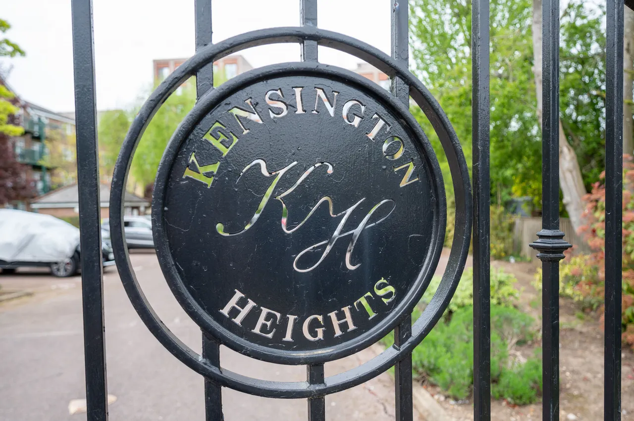 22 Kensington Heights, 13-25 Sheepcote Road, Harrow, photo 10