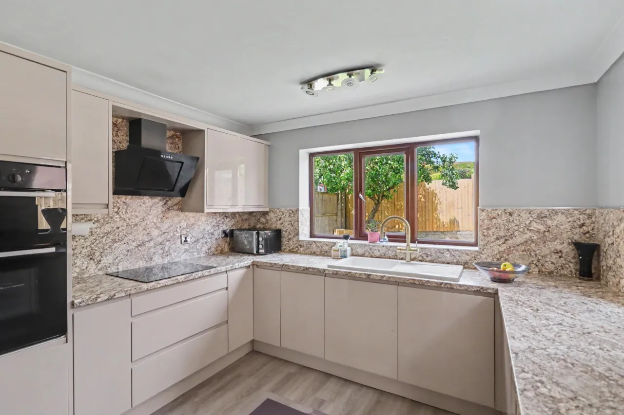 Prestbury Avenue, Newcastle, ST5, photo 8