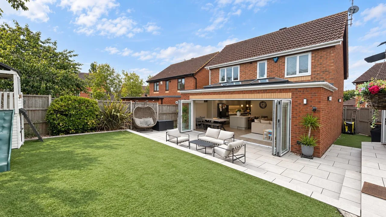 4 bed house for sale, Garthwaite Crescent, Shenley Brook End