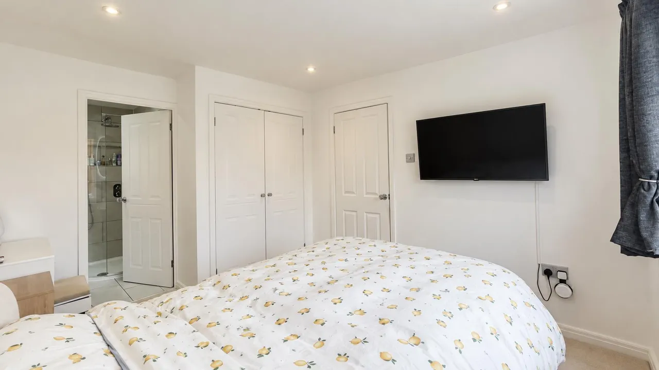 Garthwaite Crescent, Shenley Brook End, photo 16