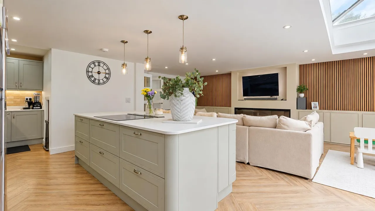 Garthwaite Crescent, Shenley Brook End, photo 5